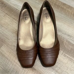 Life Stride Women's Brown Wedges